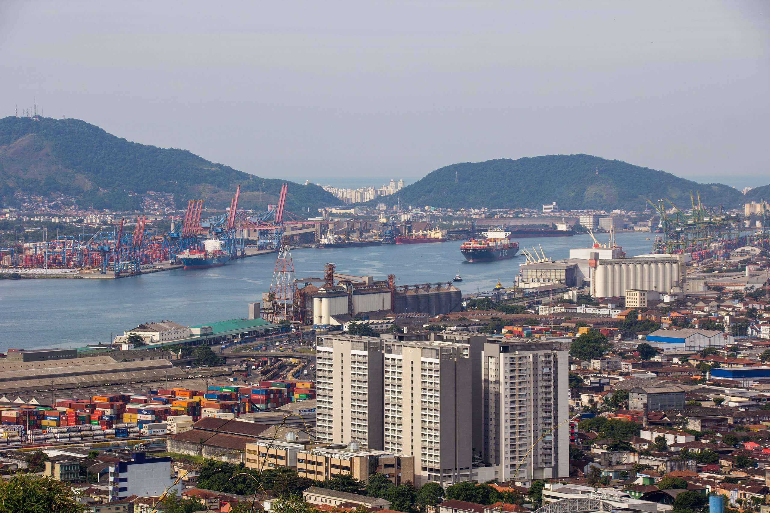 La empresa china Cofco está expandiendo sus operaciones en Brasil, donde está construyendo una nueva terminal portuaria.