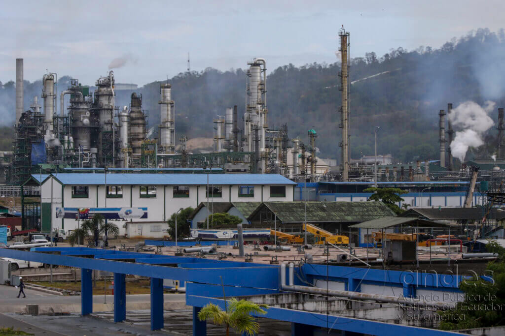 La empresa estatal ecuatoriana de petróleo contrató a la compañía china Sinopec