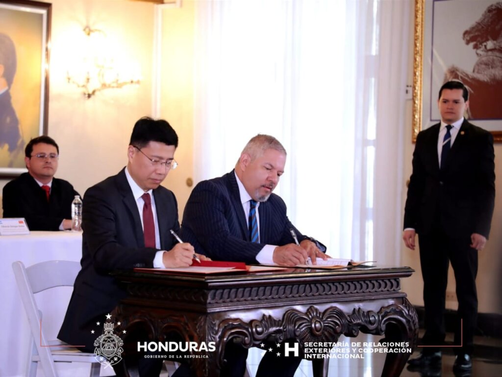 Honduras y China firman un nuevo Convenio de Cooperación Económica y Técnica