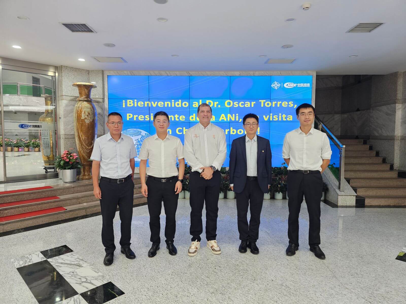 Agencia Nacional de Infraestructura de Colombia asiste a congreso en Beijing, China