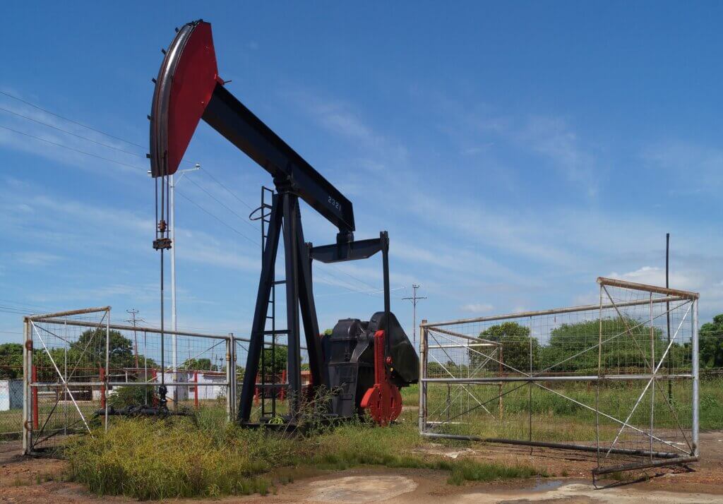 Empresa china privada inicia producción de petróleo en Venezuela en inusual contrato