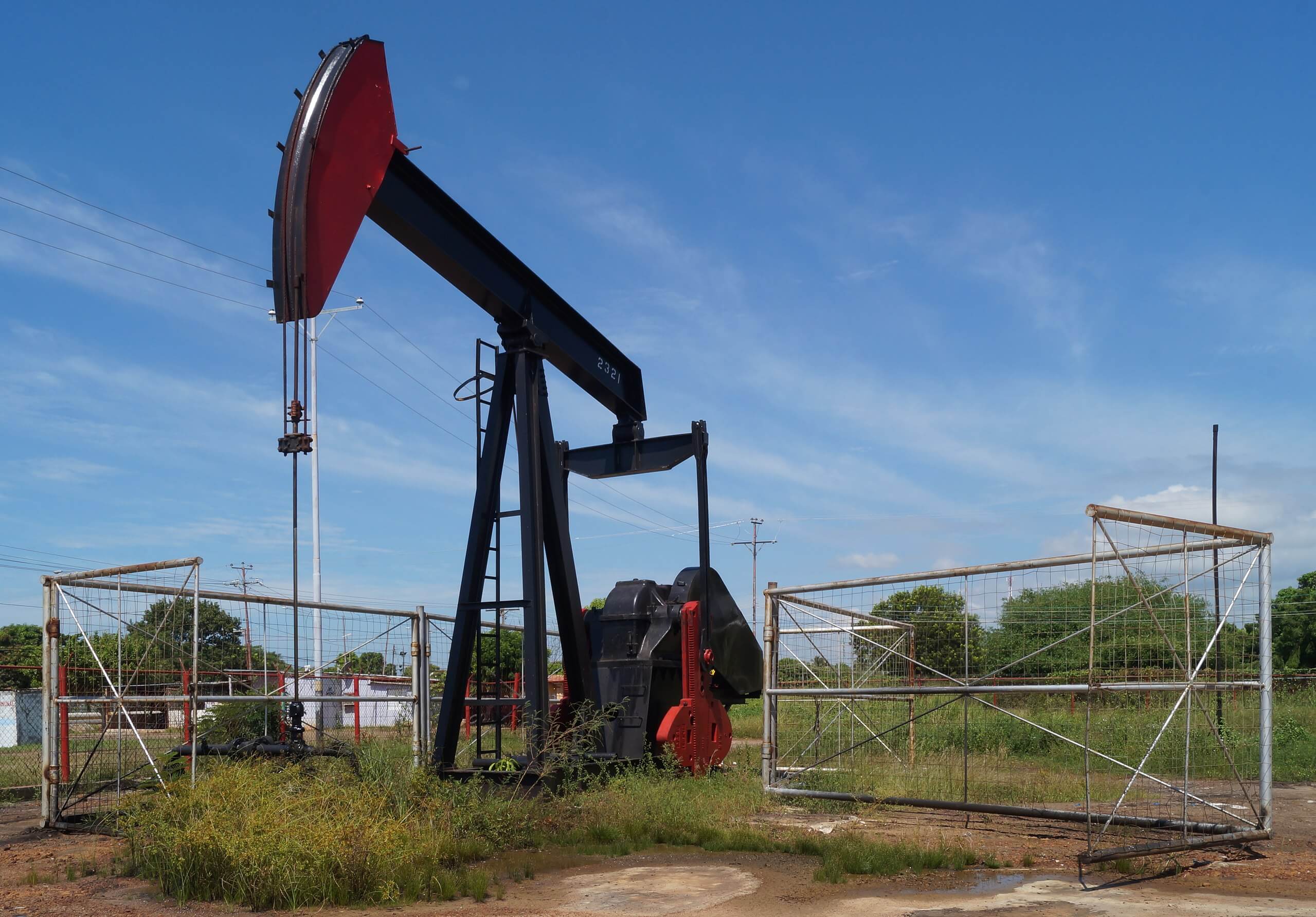 Empresa china privada inicia producción de petróleo en Venezuela en inusual contrato