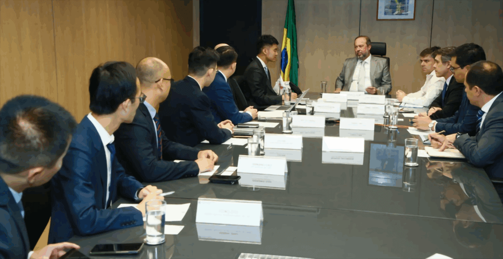 Brasil negocia con CATL para impulsar producción nacional de baterías y movilidad eléctrica