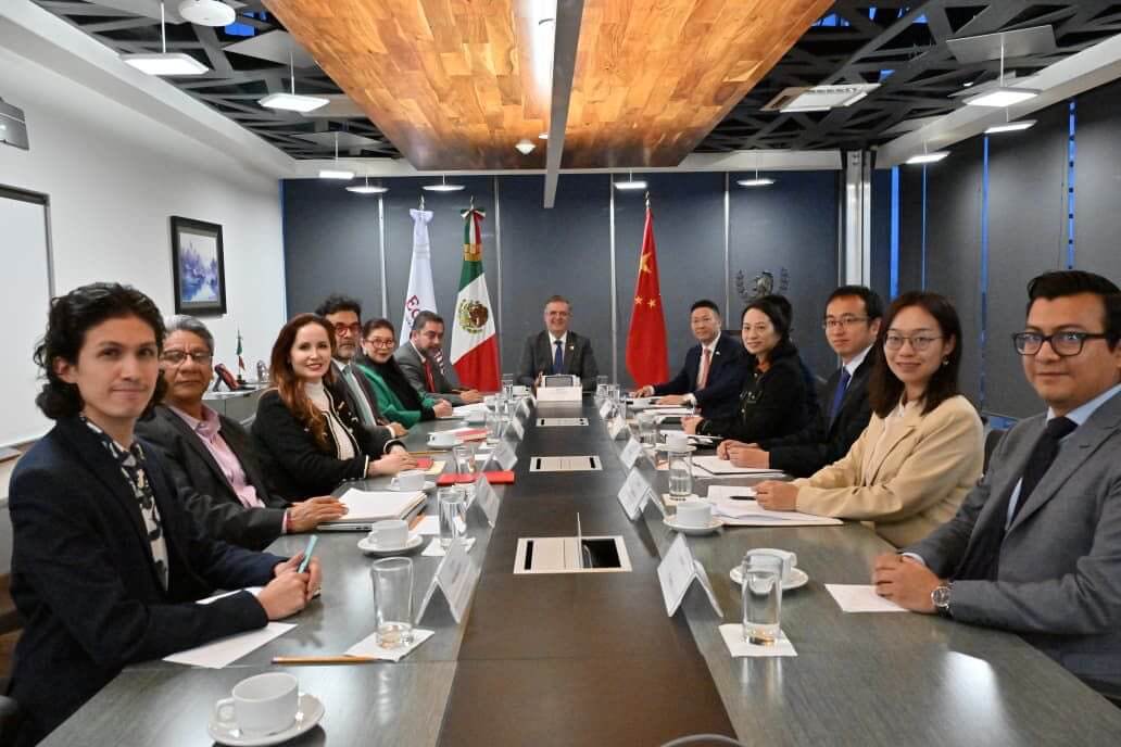 México propone mesa de diálogo de alto nivel con China para resolver disputa arancelaria