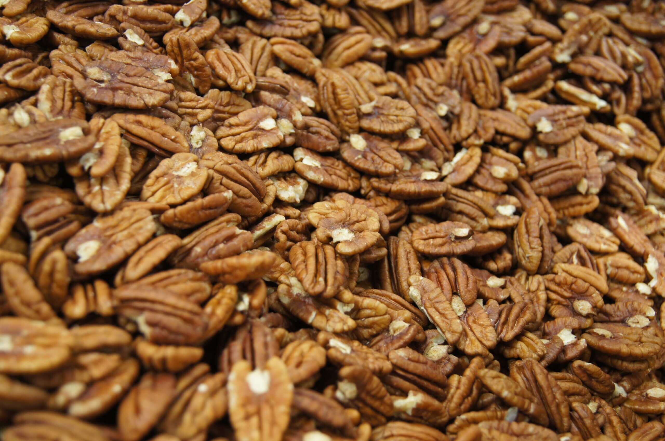 Perú exporta por primera vez pecanas hacia China