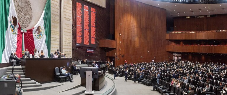 Congreso de México suspende debate sobre aranceles propuestos contra China